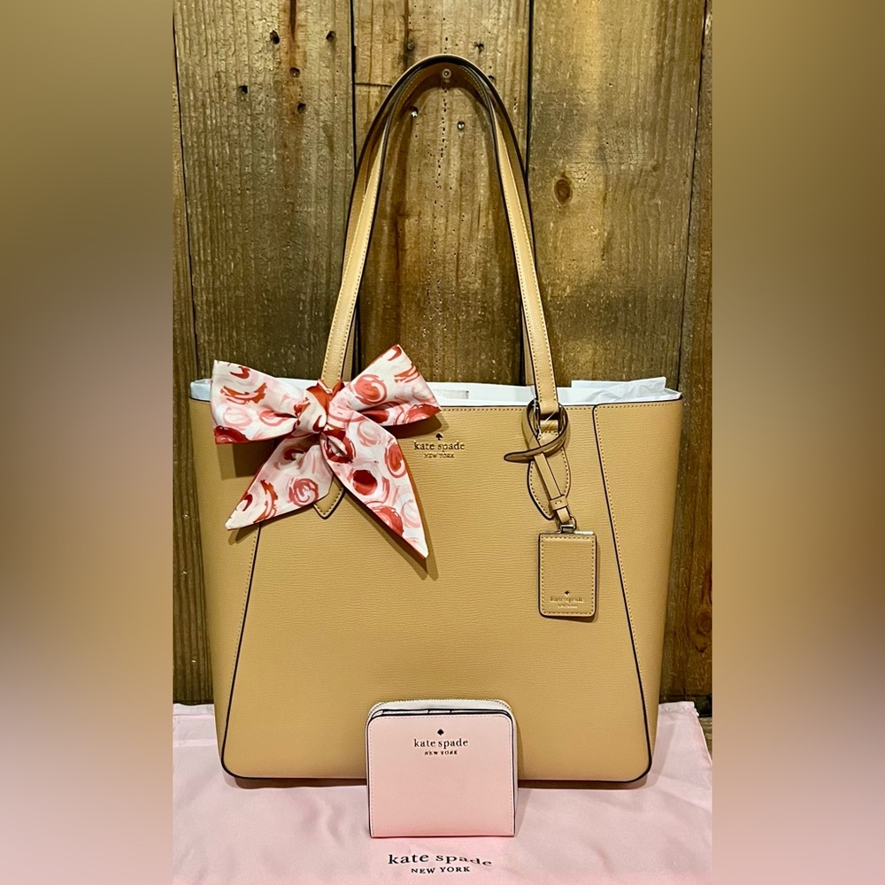 kate spade. 4 Piece Set: Poppy Tote with Free Wallet, Dust Bag & Scarf. NEW! - Picture 16 of 16